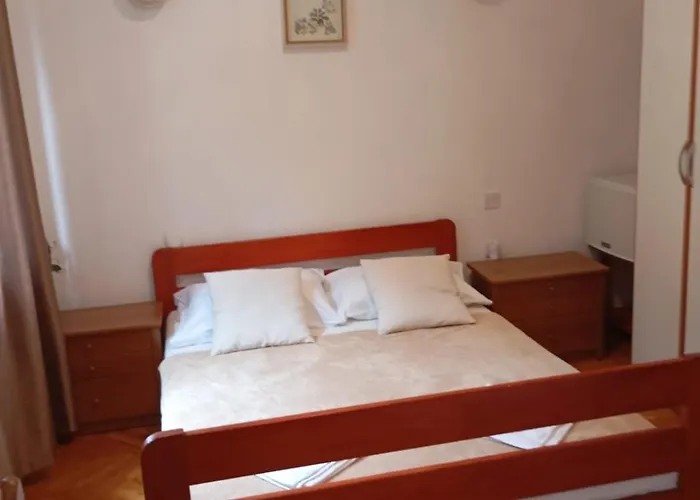 Apartman Helena *