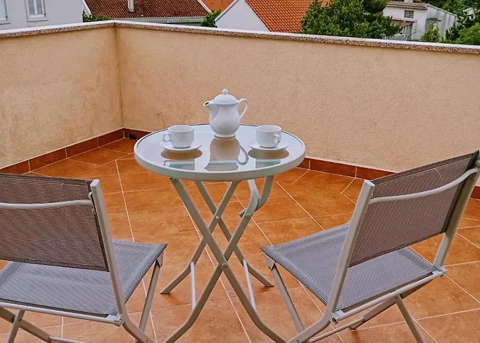 Helena Apartman *
