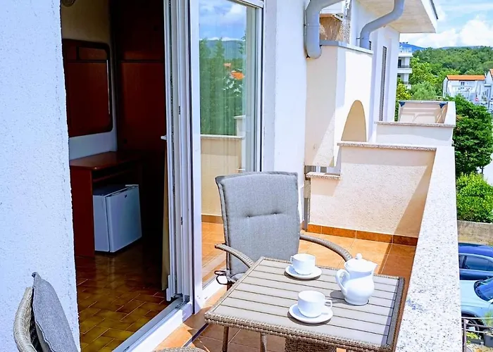 Helena דירה קרק